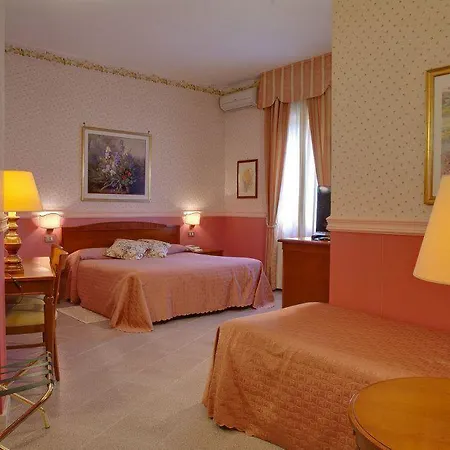 Otel Miralago Albano Laziale