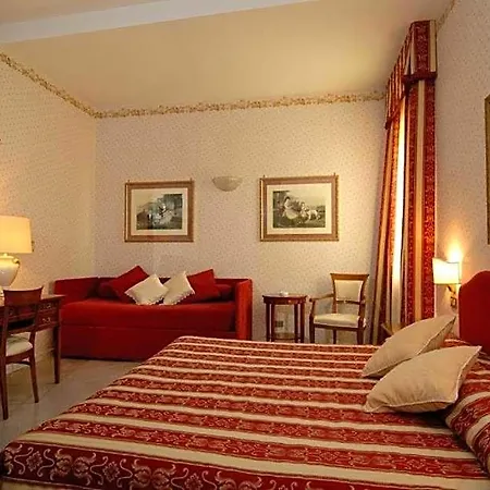 Otel Miralago 3*